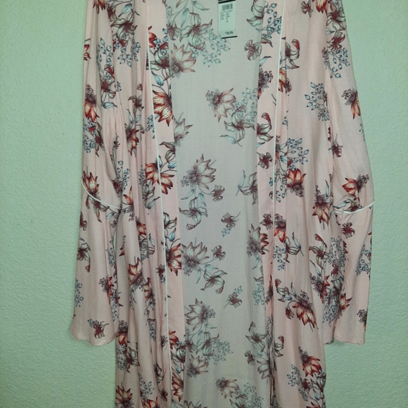 Pink Floral Kimono - Picture 6 of 7